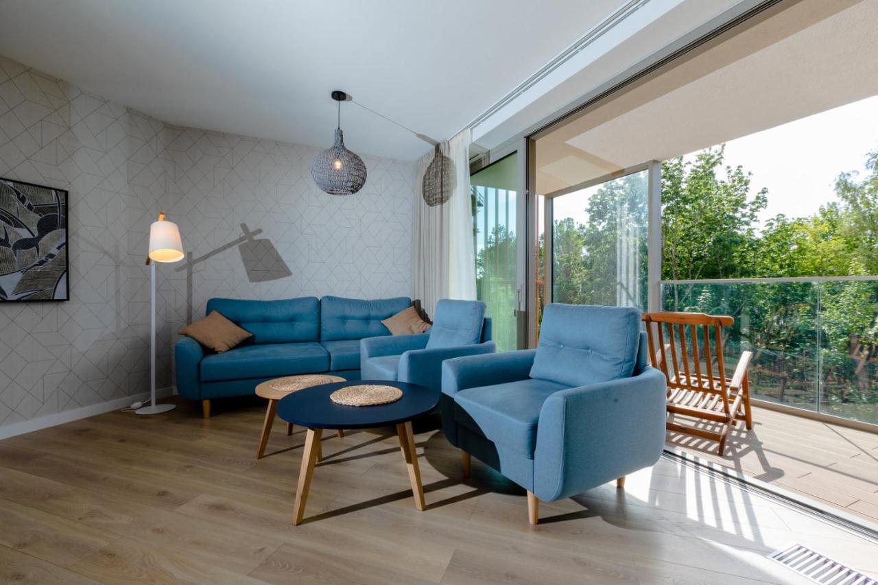 Pinea De Lux By Major Domus
